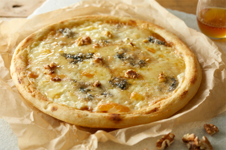 クワトロ フォルマッジビアンカ